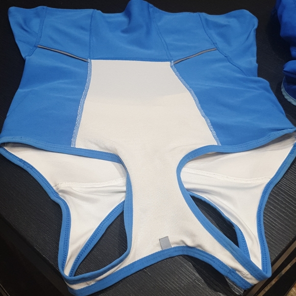 Nike dry fit short and top set - Picture 3 of 6